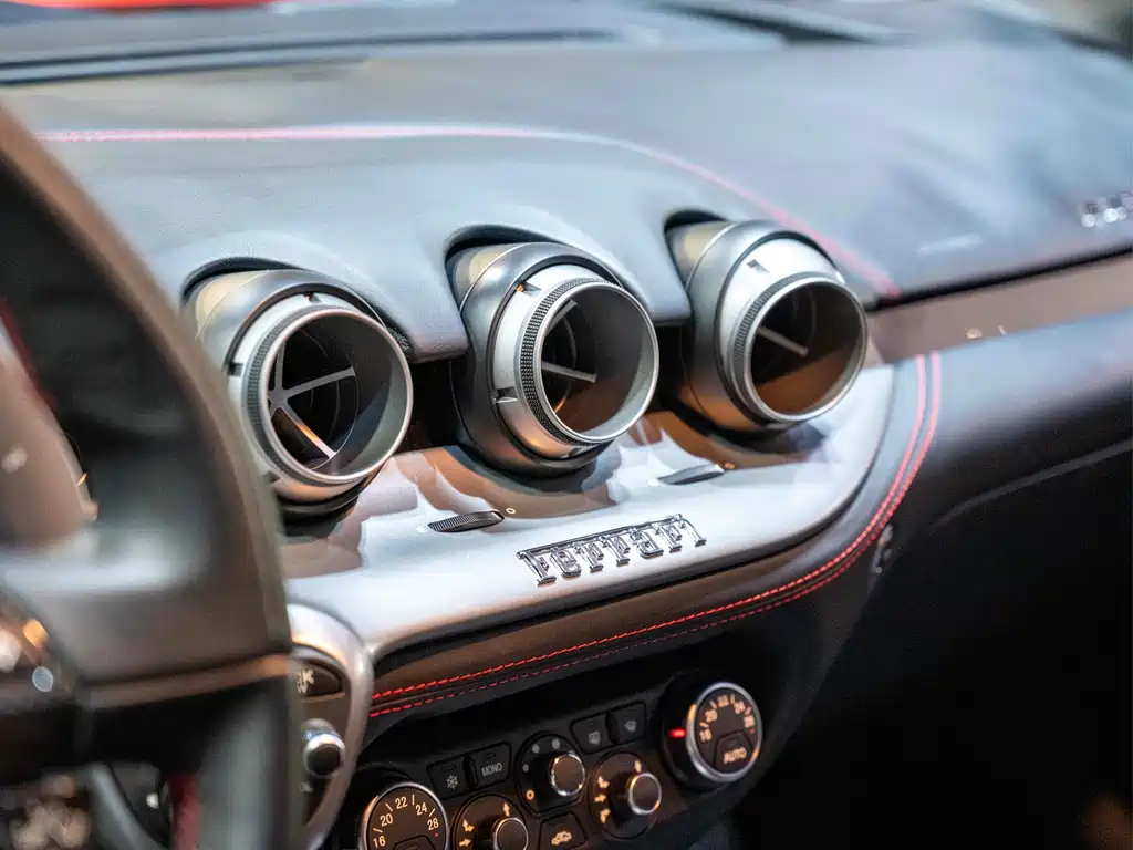 Ferrari F12berlinetta 2017 — фото 16