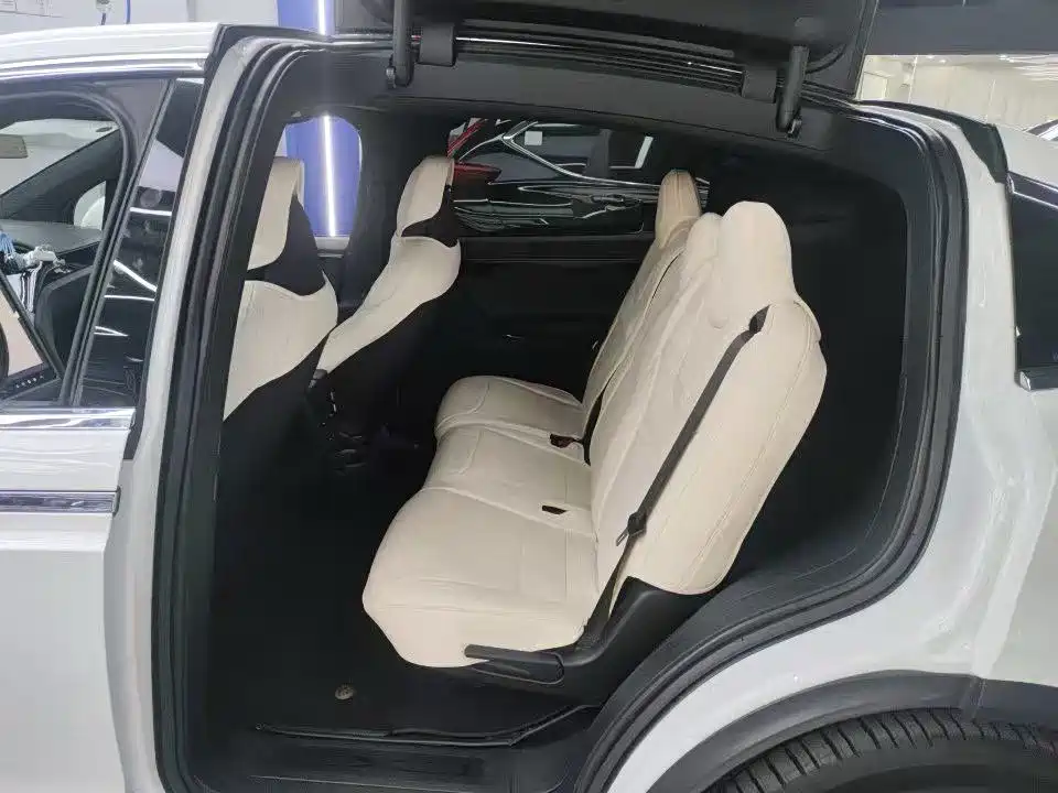 Tesla Model X 2019 — фото 4