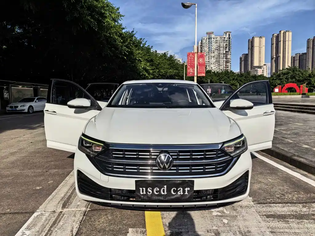 Volkswagen Sagitar 2022