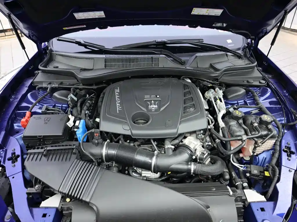 Maserati Ghibli — фото 15