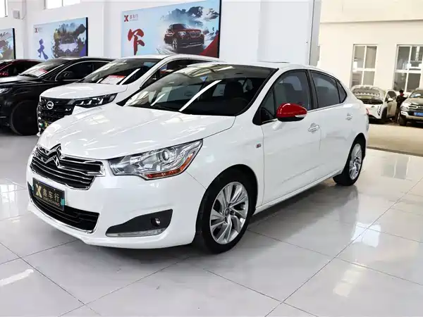 Citroën C4L 2013