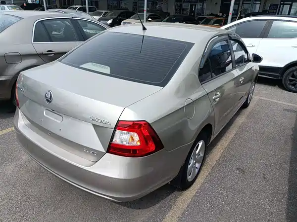 Skoda Rapid 2013