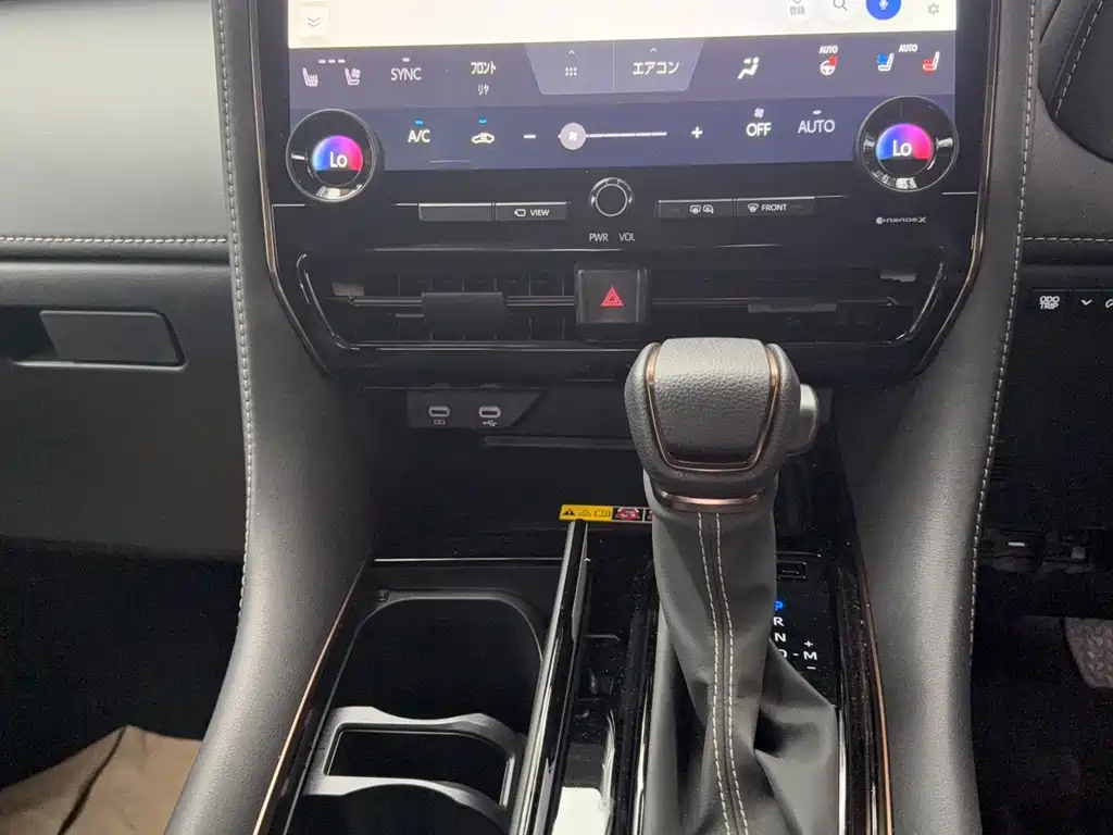 Toyota Alphard 2025 — фото 10