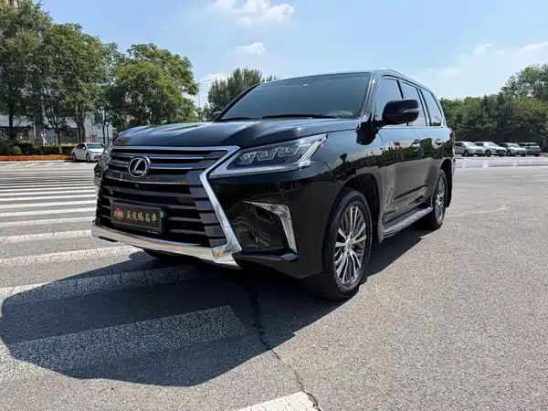 Lexus LX 2018