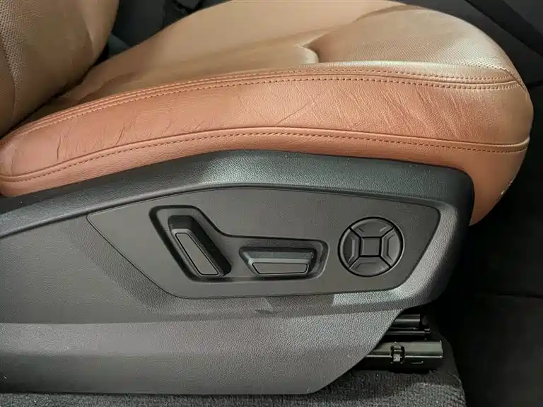 Audi Q7 2022 — фото 18