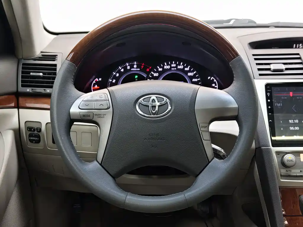 Toyota Camry 2013 — фото 27