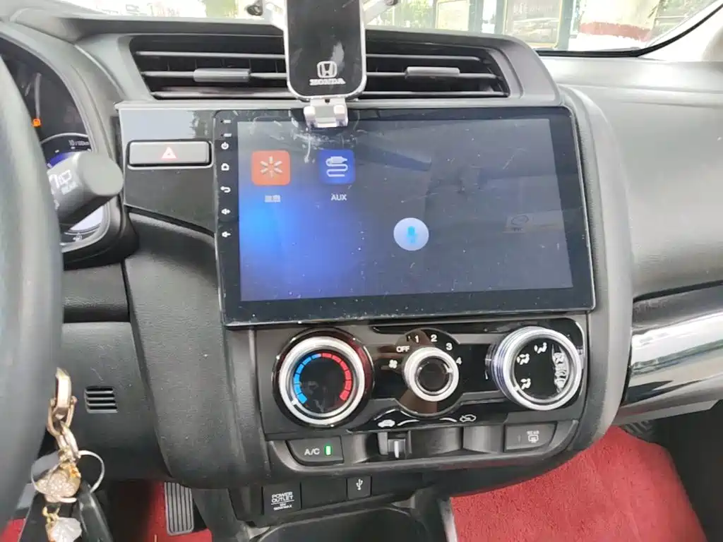 Honda Fit 2018 — фото 13