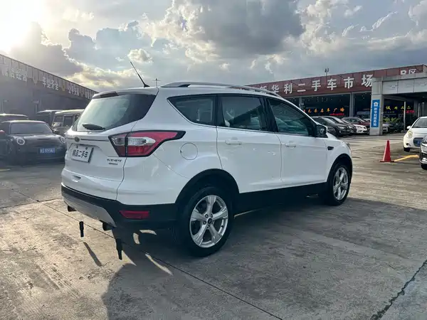 Ford Kuga 2017