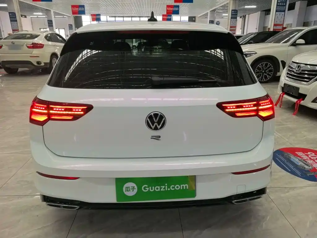 Volkswagen Golf 2024