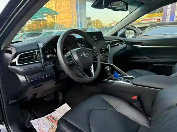 Toyota Camry 2021