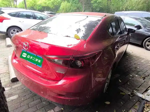 Mazda 3 Axela 2019