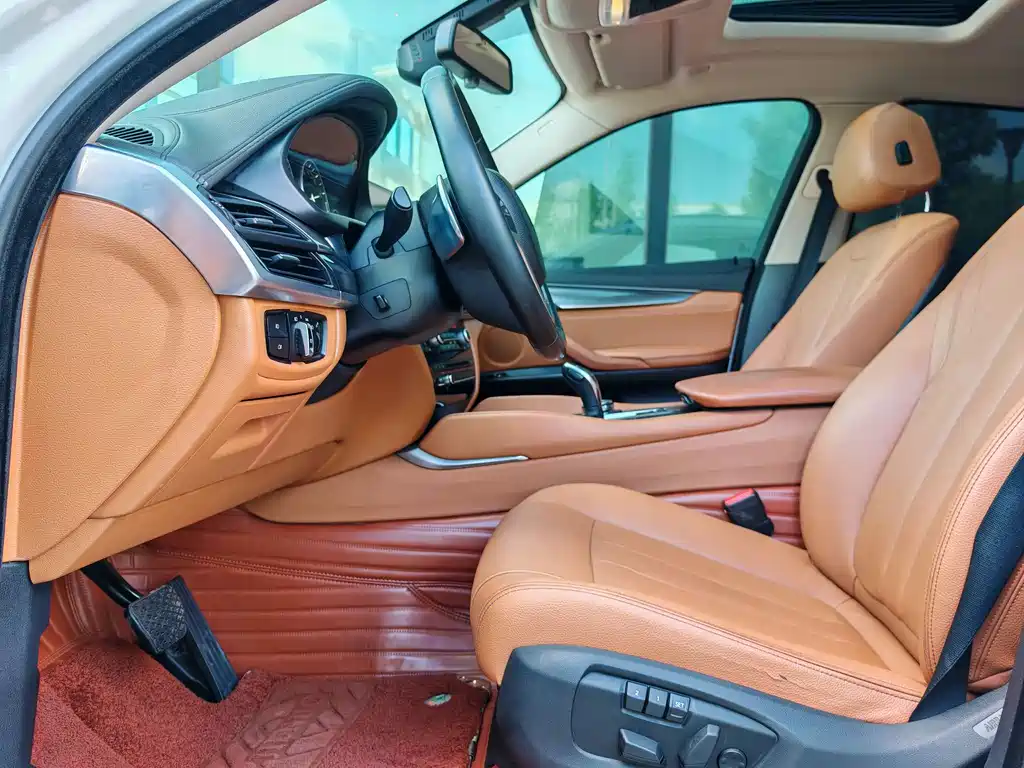 BMW X6 2015 — фото 14