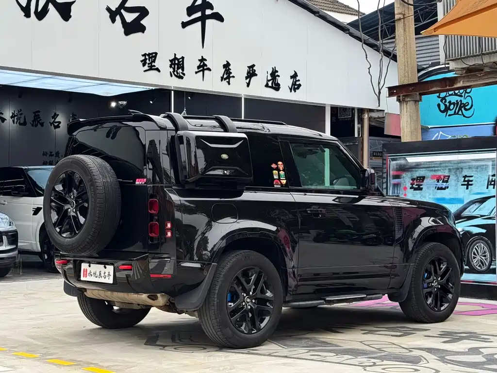 Land Rover Defender 2022 — фото 13