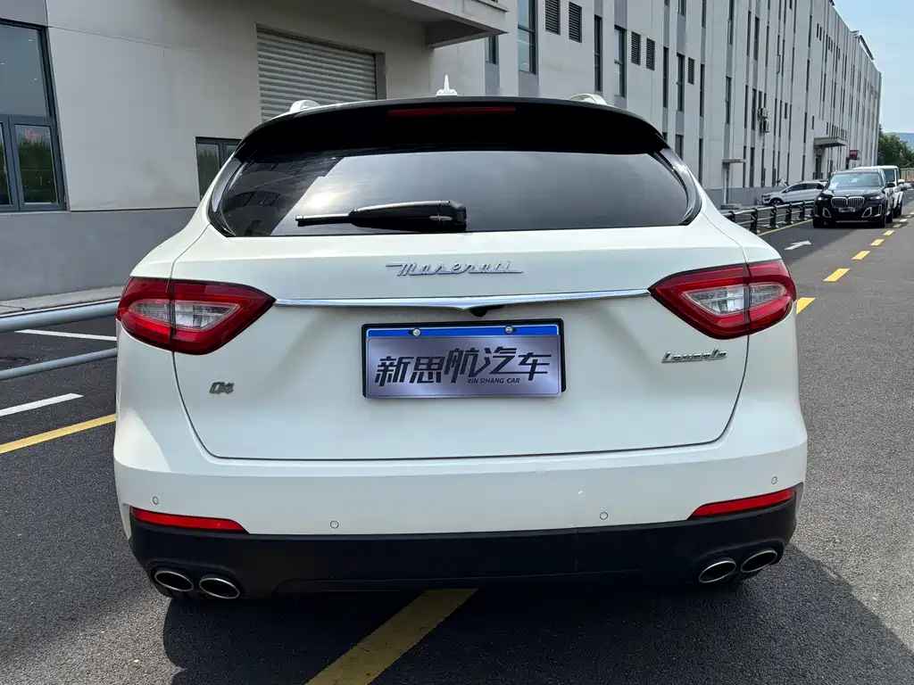 Maserati Levante 2019 — фото 8