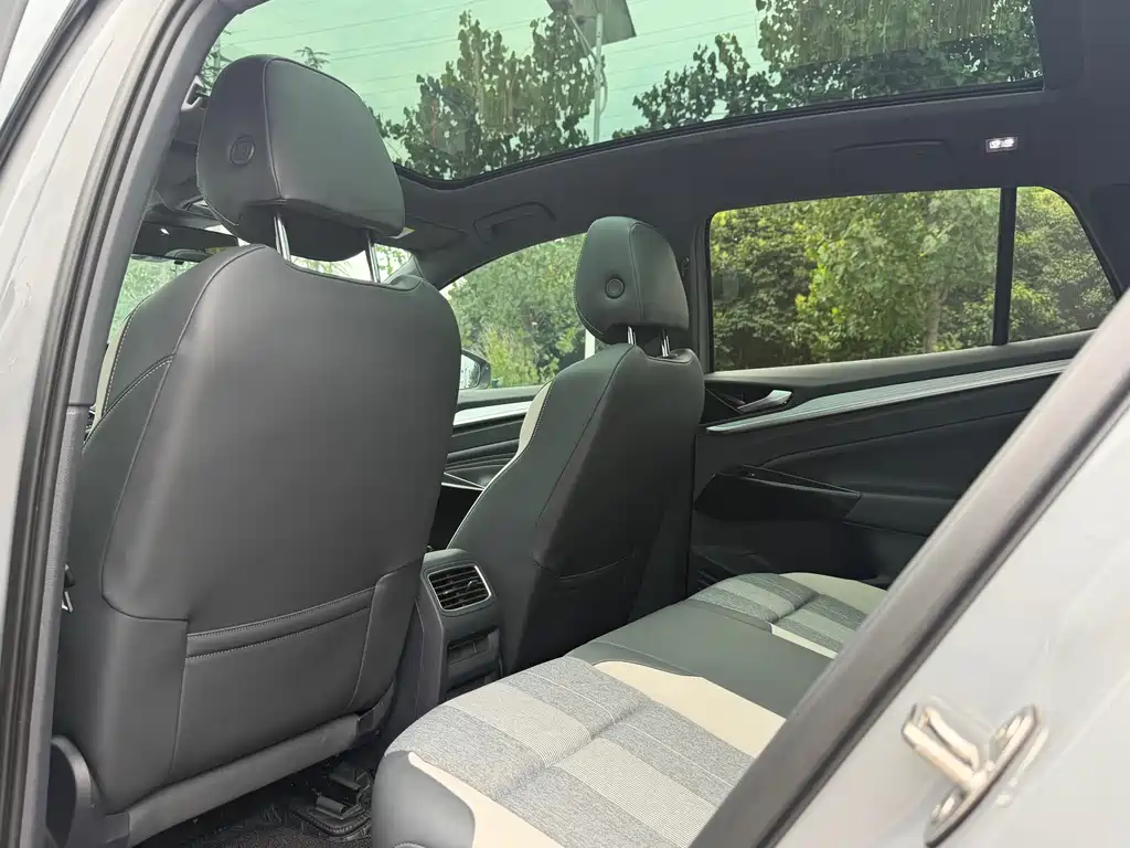 Volkswagen ID.4 Crozz 2024 — фото 8