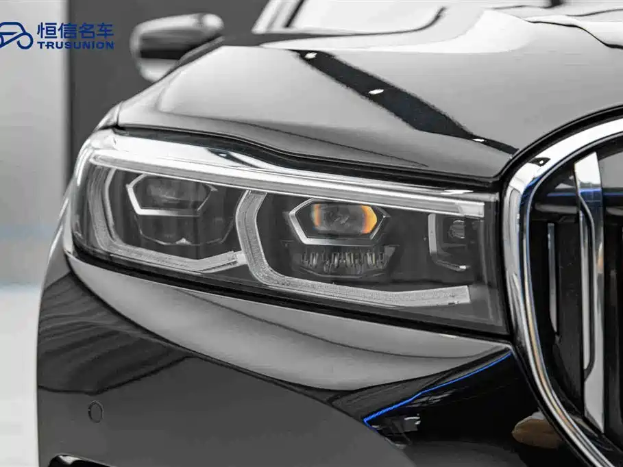 BMW 7 Series 2019 — фото 10