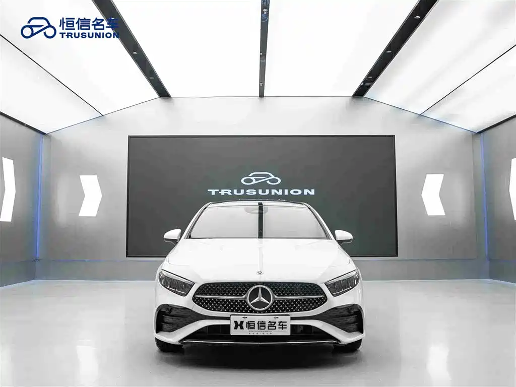 Mercedes-Benz A-Class 2023 — фото 2