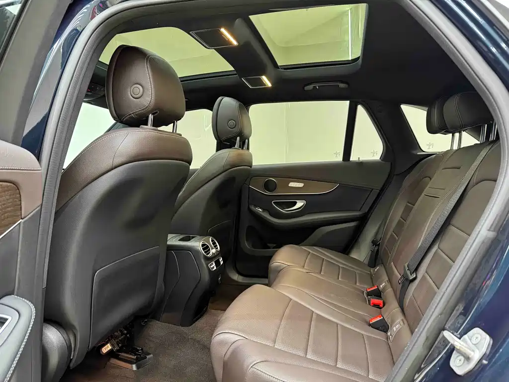 Mercedes-Benz GLC 2022 — фото 16