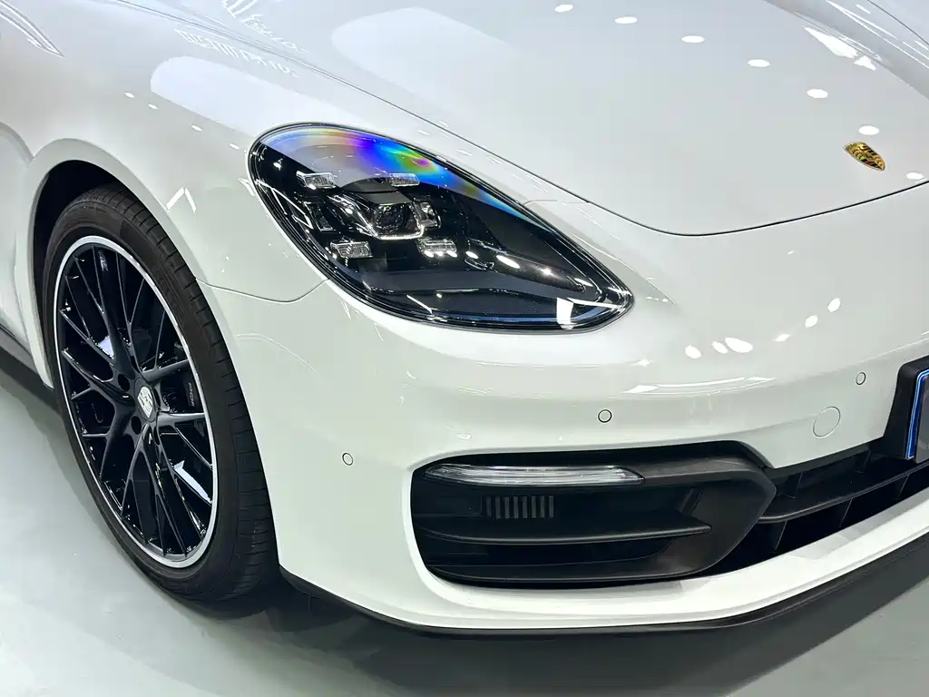 Porsche Panamera 2021 — фото 11
