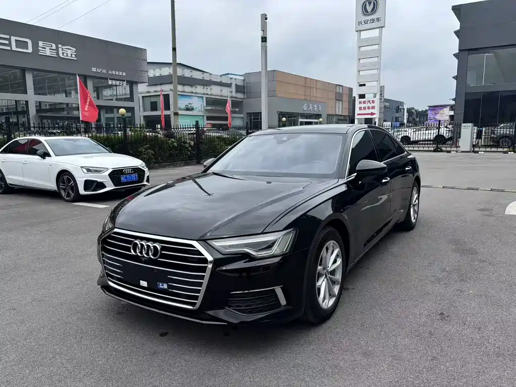 Audi A6L 2021 — фото 1