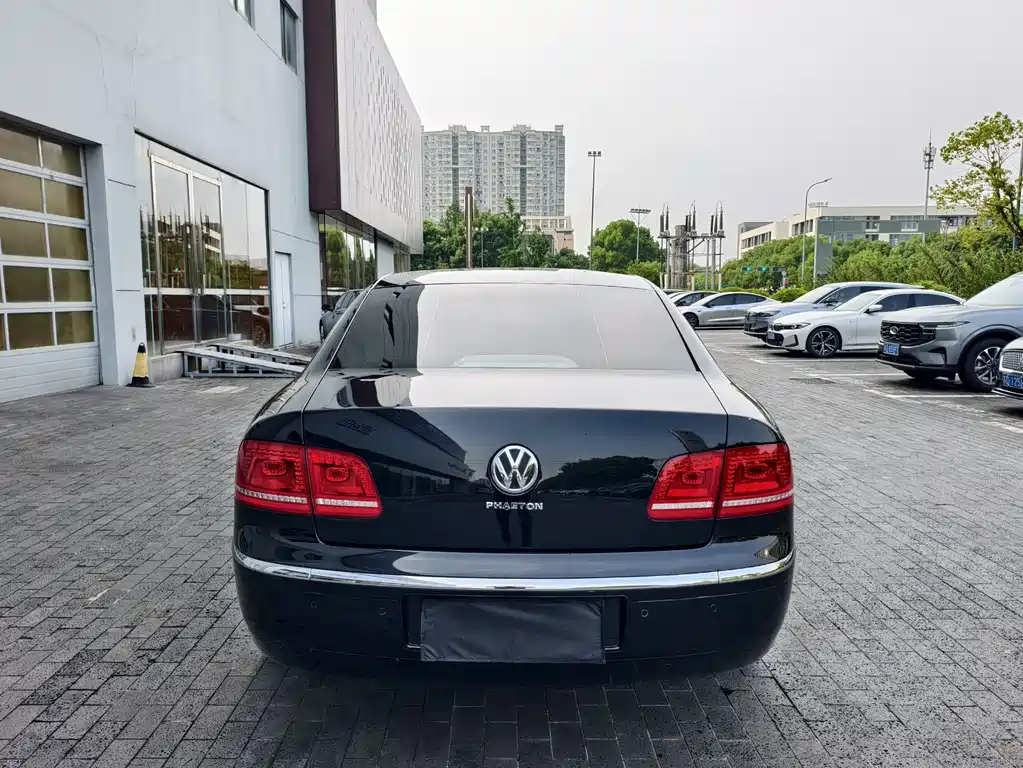 Volkswagen Phaeton 2011