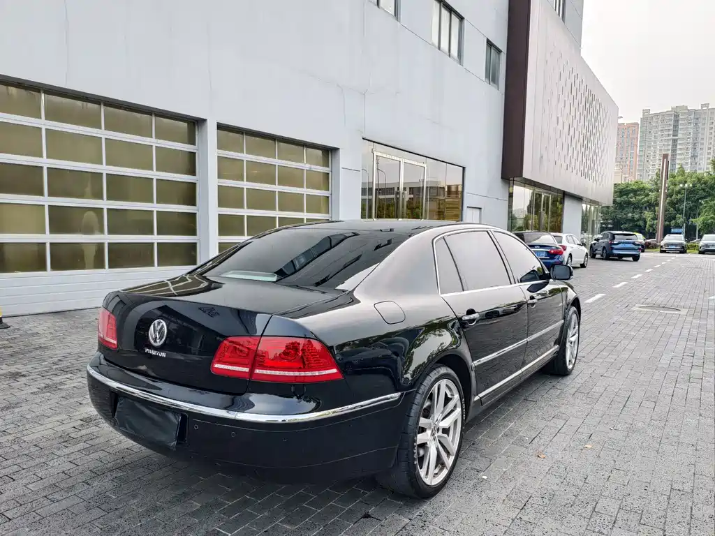 Volkswagen Phaeton 2011