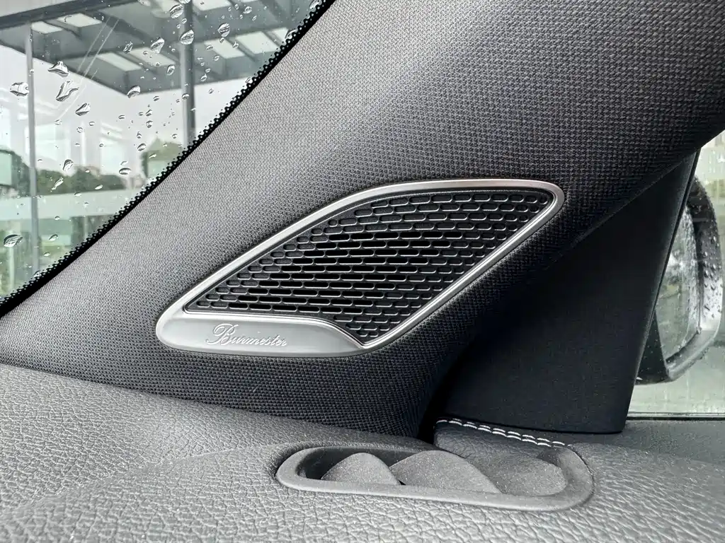 Mercedes-Benz GLB AMG 2025 — фото 15