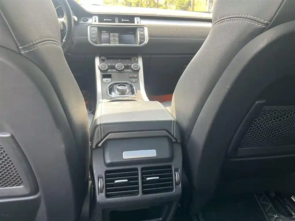 Land Rover Evoque 2016 — фото 17