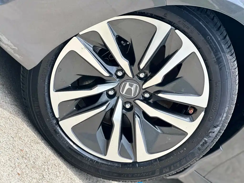 Honda Accord 2020 — фото 19