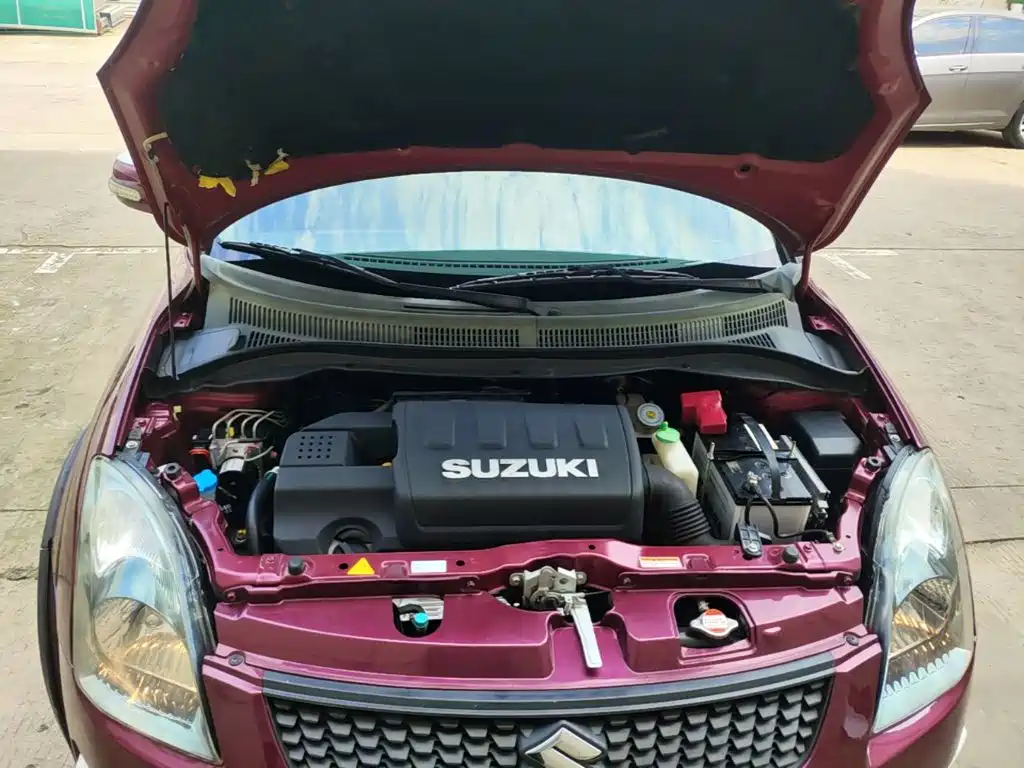 Suzuki Swift 2018 — фото 20