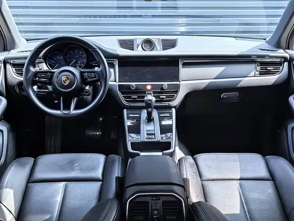 Porsche Macan 2023