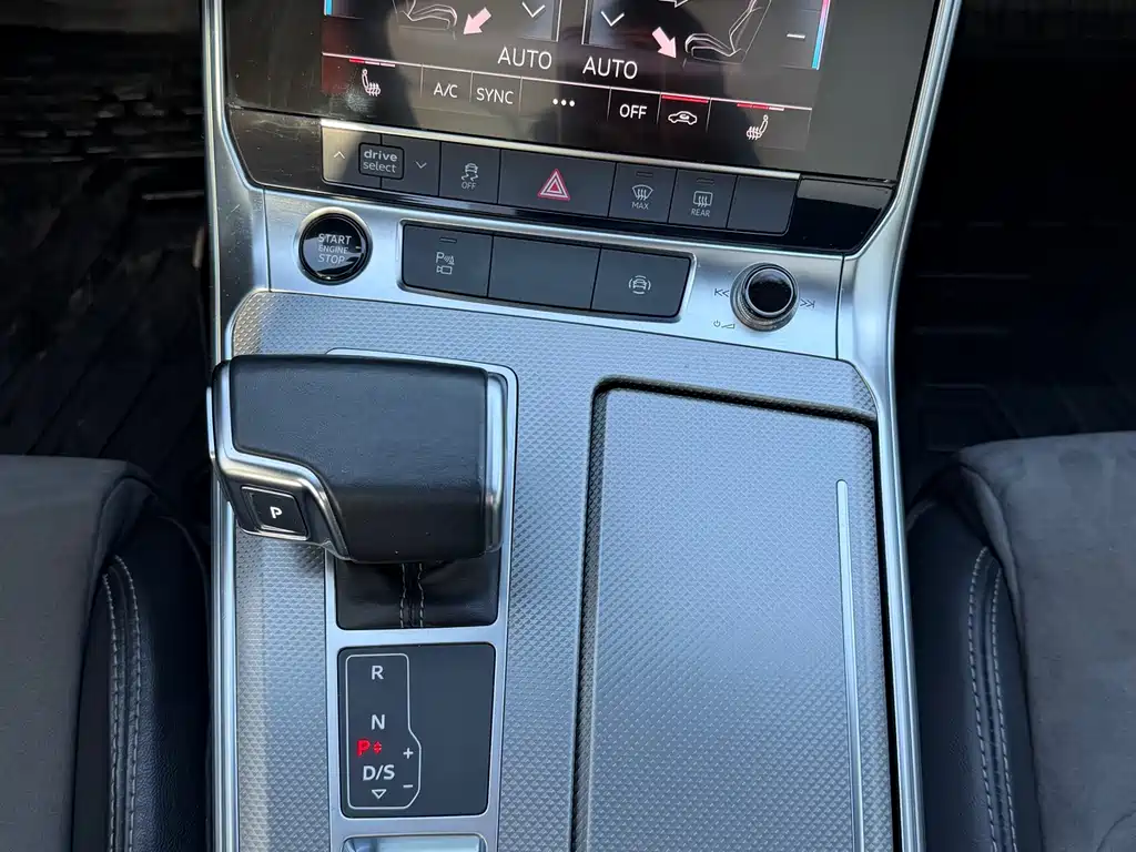 Audi A6L 2021 — фото 24