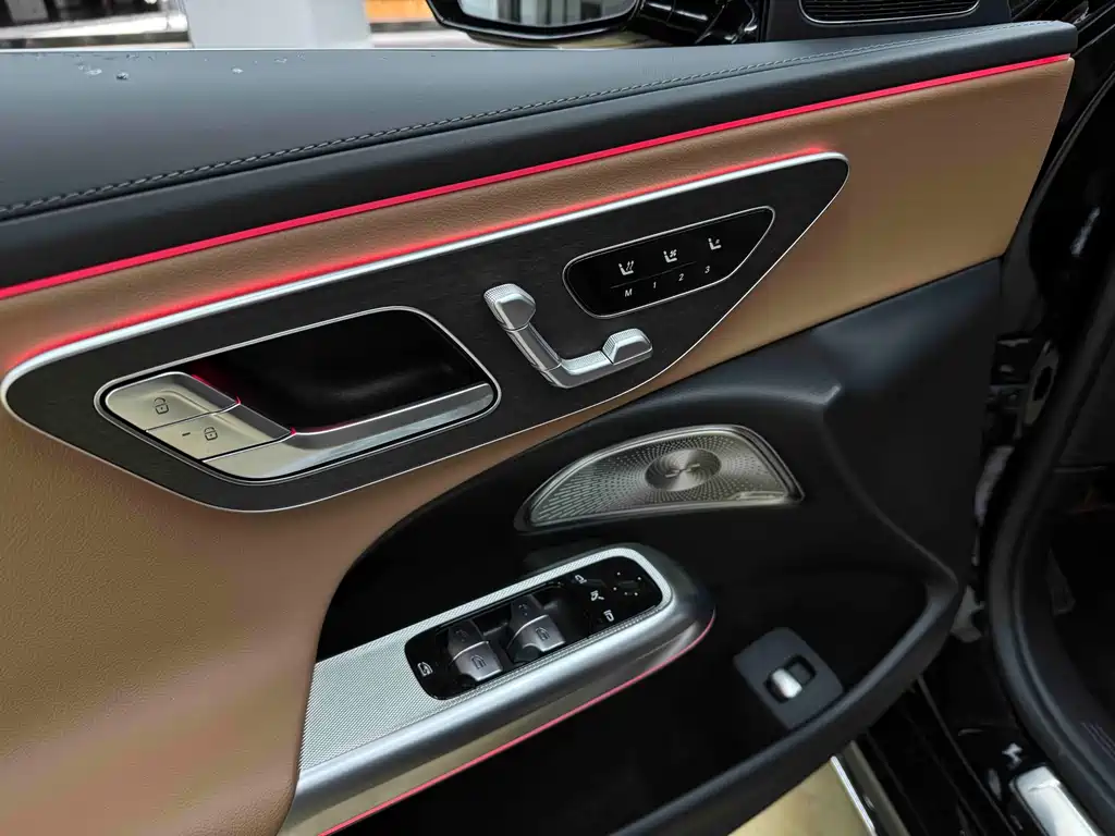Mercedes-Benz E-Class 2025 — фото 11