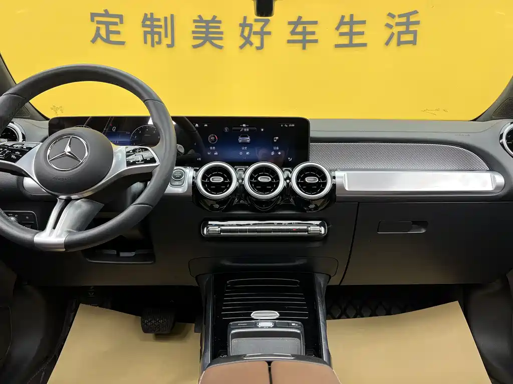Mercedes-Benz GLB 2024 — фото 14