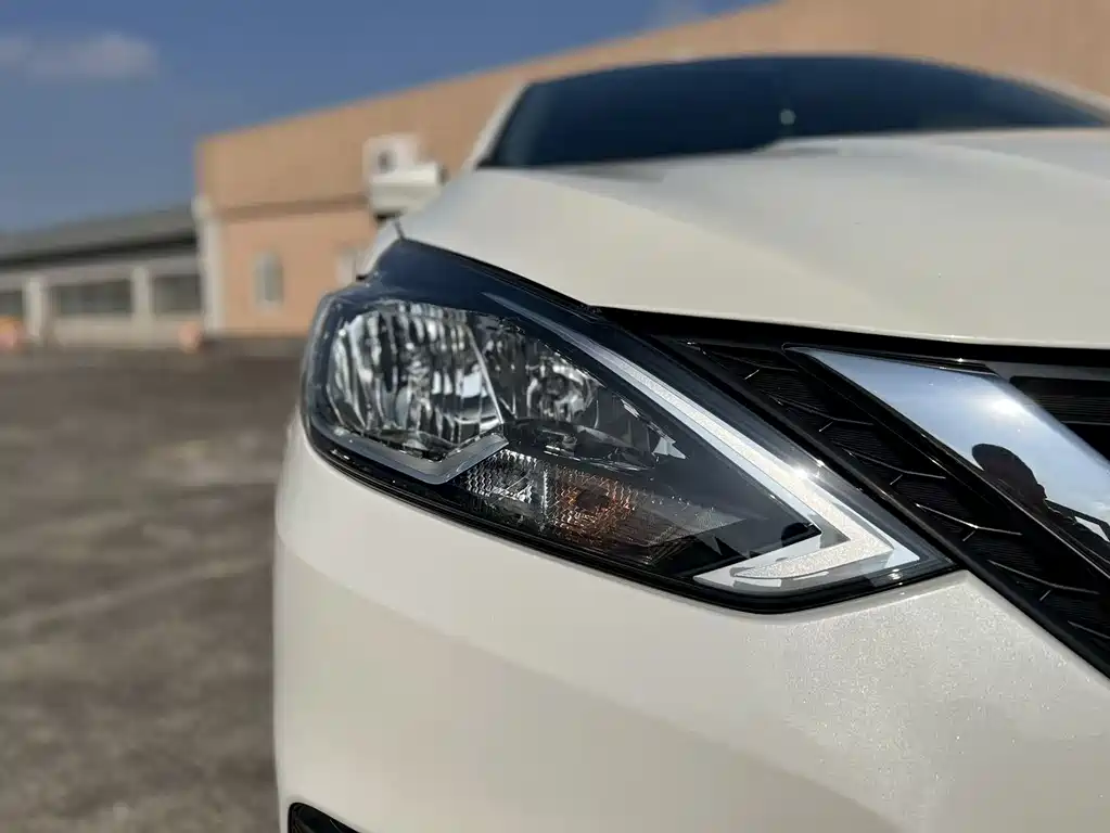 Nissan Sylphy 2022 — фото 18