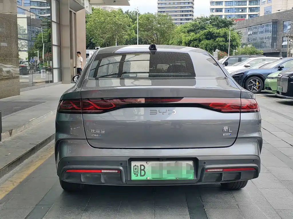 BYD Qin L 2025 — фото 3