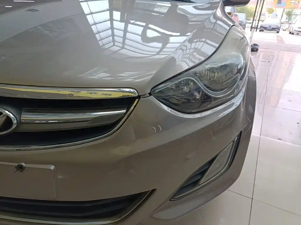 Hyundai Elantra Langdong 2015 — фото 24