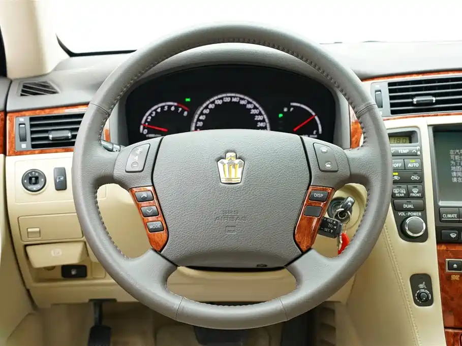 Toyota Crown 2008 — фото 16