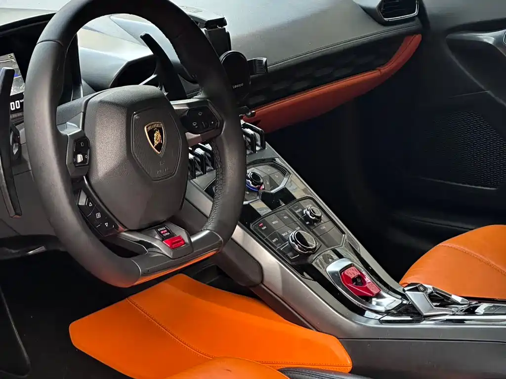 Lamborghini Huracán 2015 — фото 11