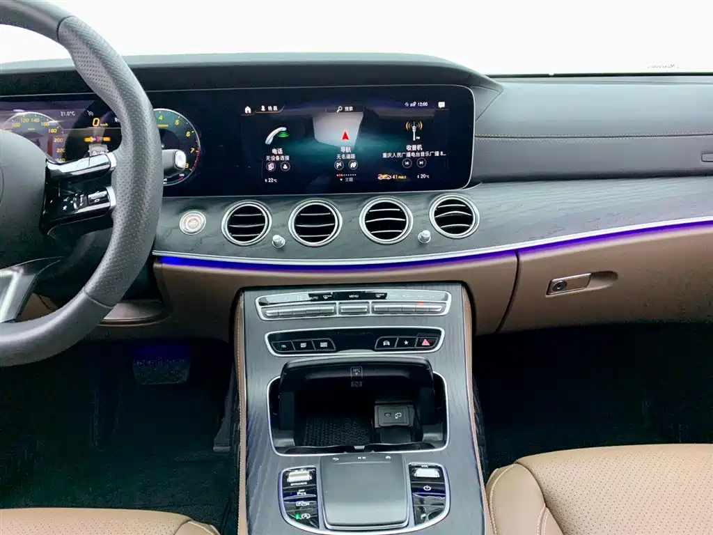 Mercedes-Benz E-Class 2023 — фото 19