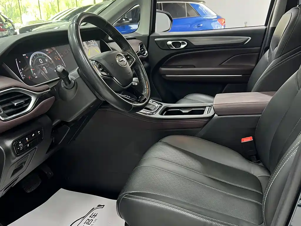 GAC Motor Trumpchi M6 2022 — фото 11