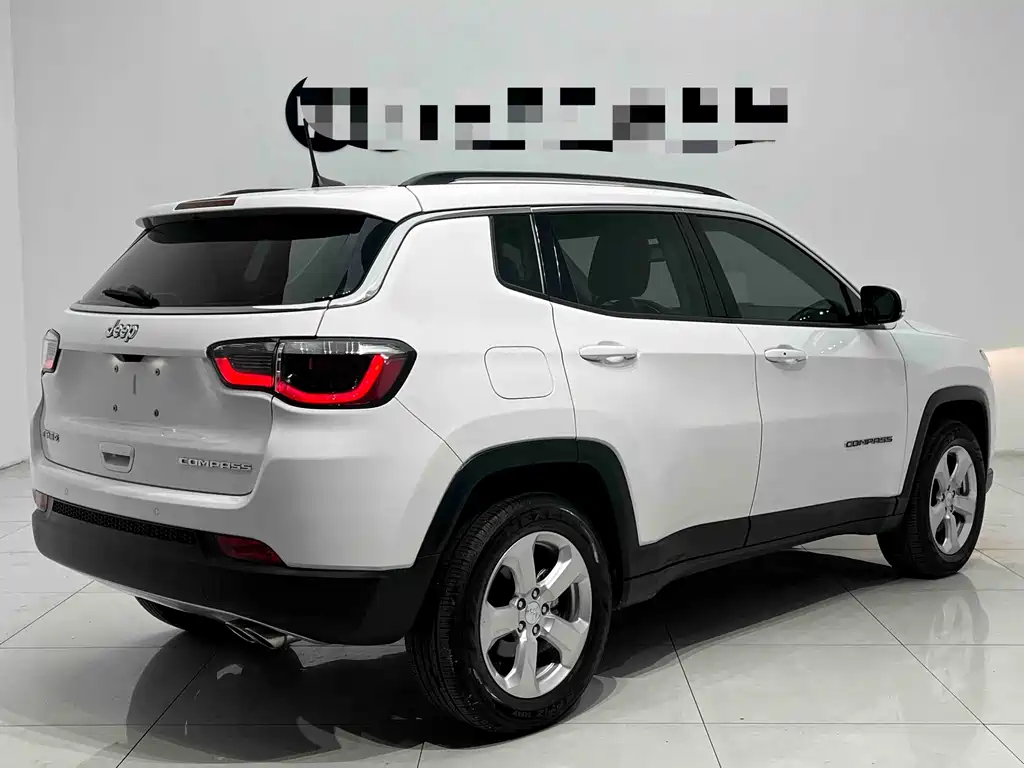 Jeep Compass 2020 — фото 3