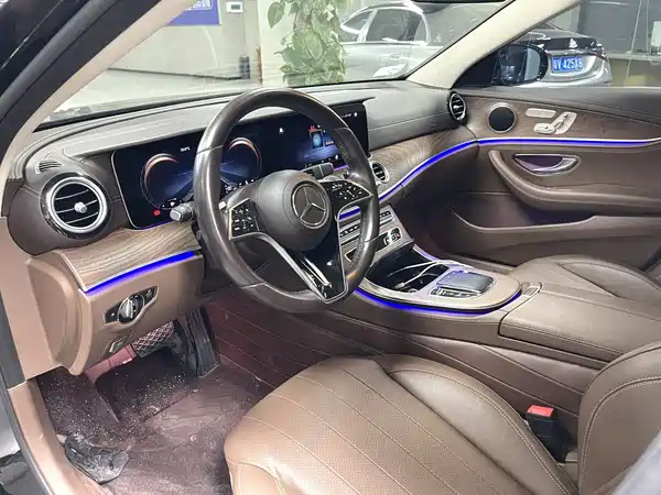 Mercedes-Benz E-Class 2022