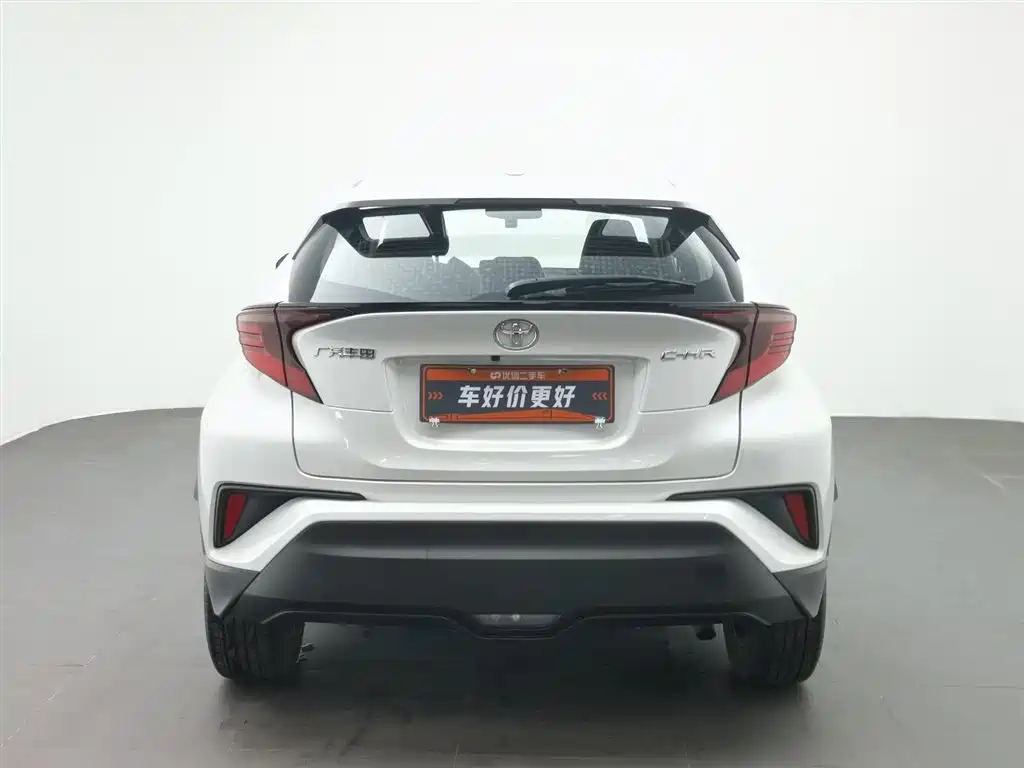 Toyota C-HR 2023 — фото 4