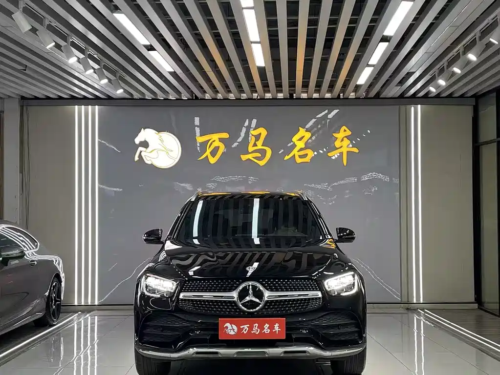 Mercedes-Benz GLC 2023