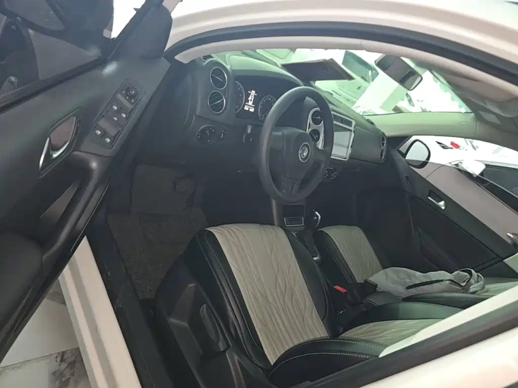 Volkswagen Tiguan 2018 — фото 16