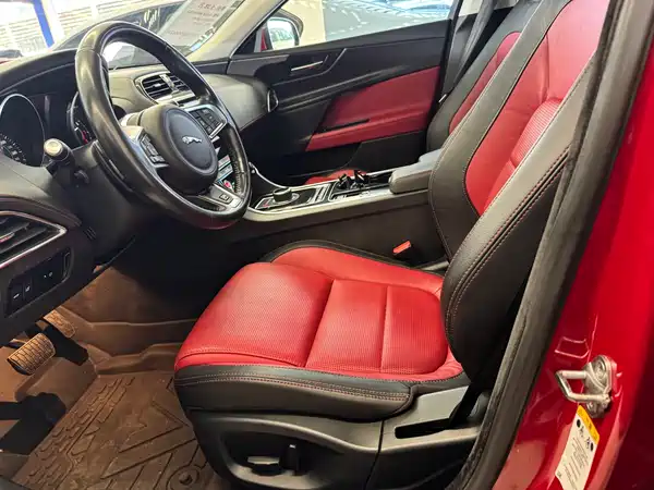Jaguar XE 2015