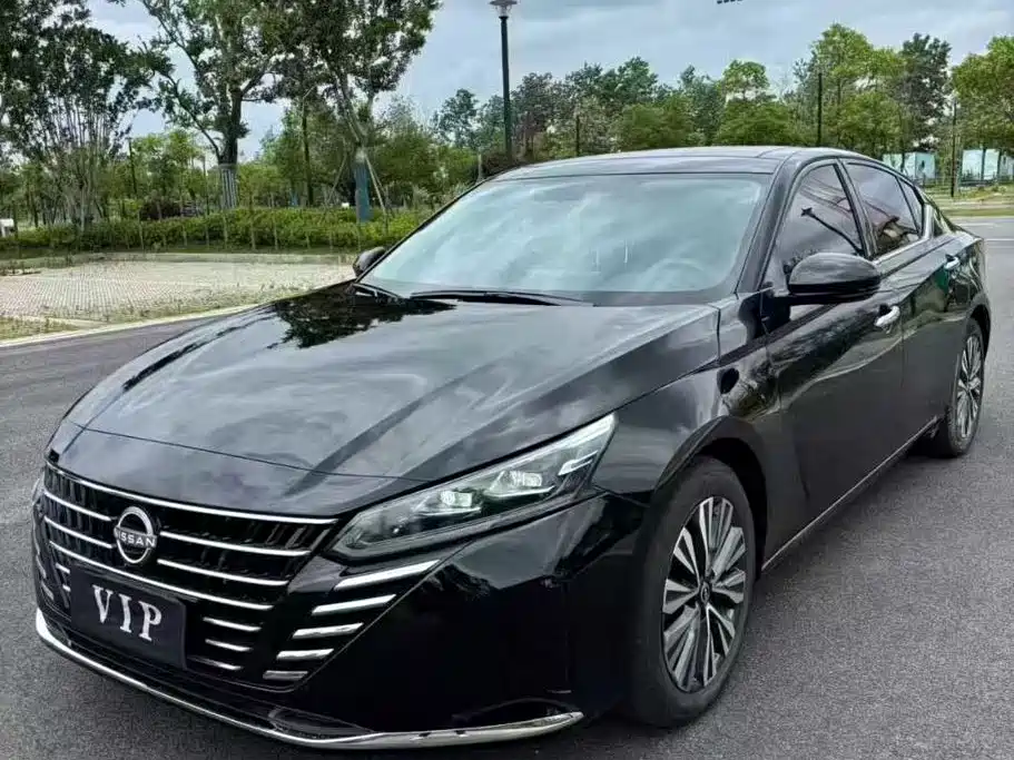 Nissan Teana 2023