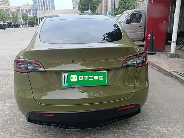 Tesla Model Y 2022
