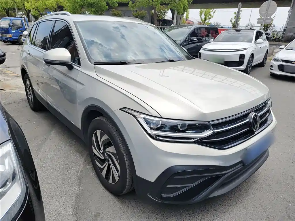 Volkswagen Tiguan L 2025 — фото 22